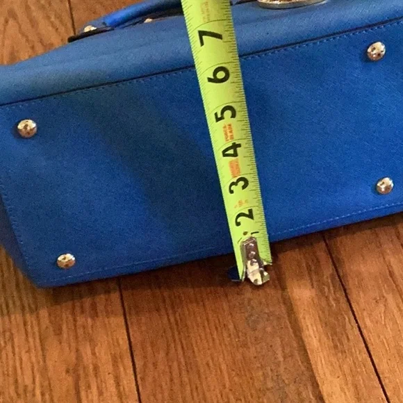 Michael Kors Large Saffino Bag - Picture 16 of 16